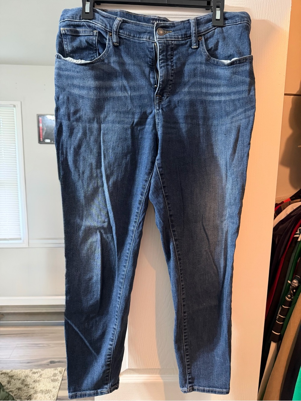 Classic Blue Women’s Skinny Jeans Capri - Lucky Brand